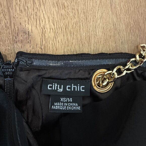 City Chic Plus size Gold Chain sleeveless Jumpsuit black size 14 - Picture 2 of 8